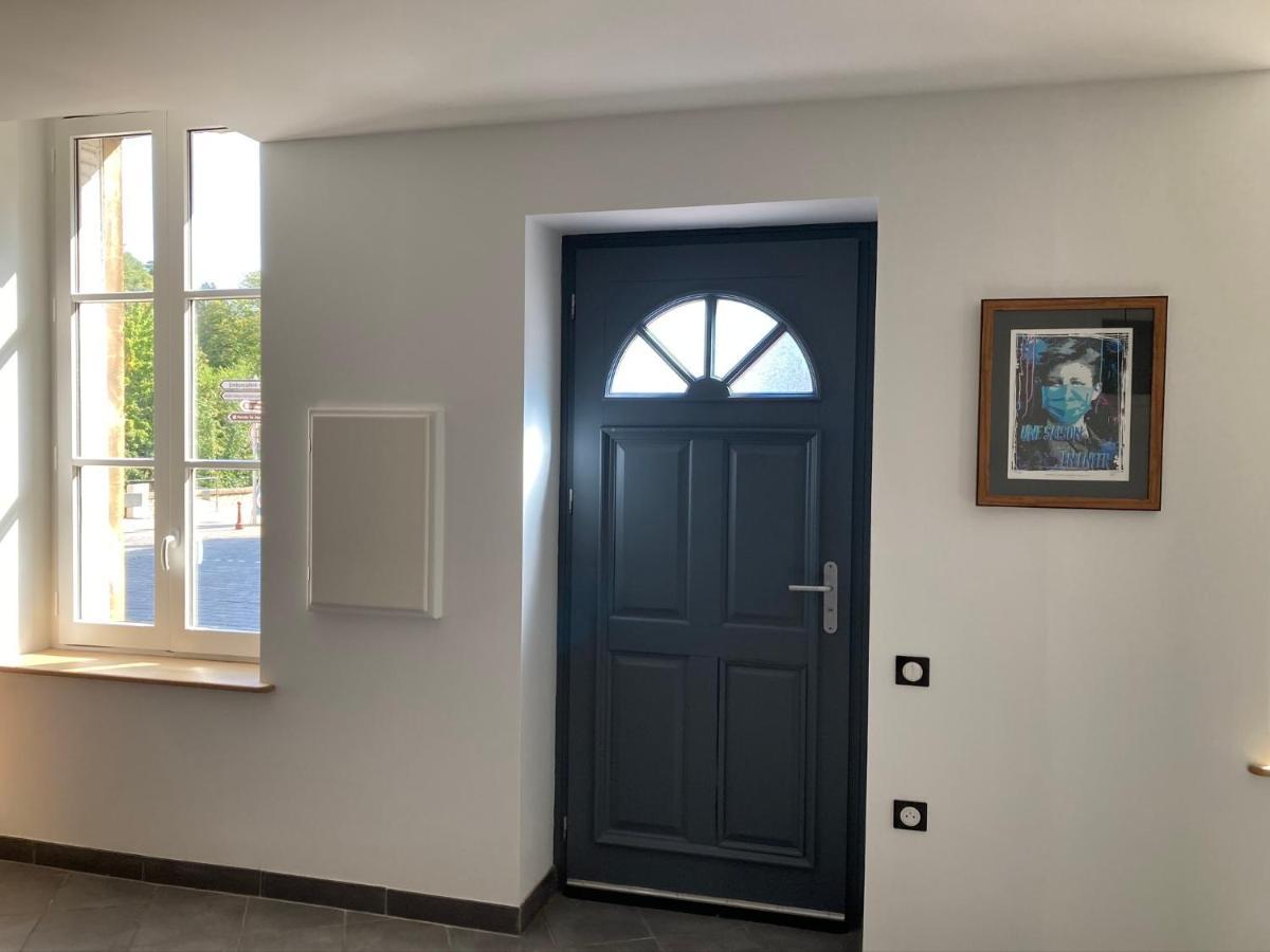 Suite Charles - Vue Musee Rimbaud Charleville-Mézières エクステリア 写真