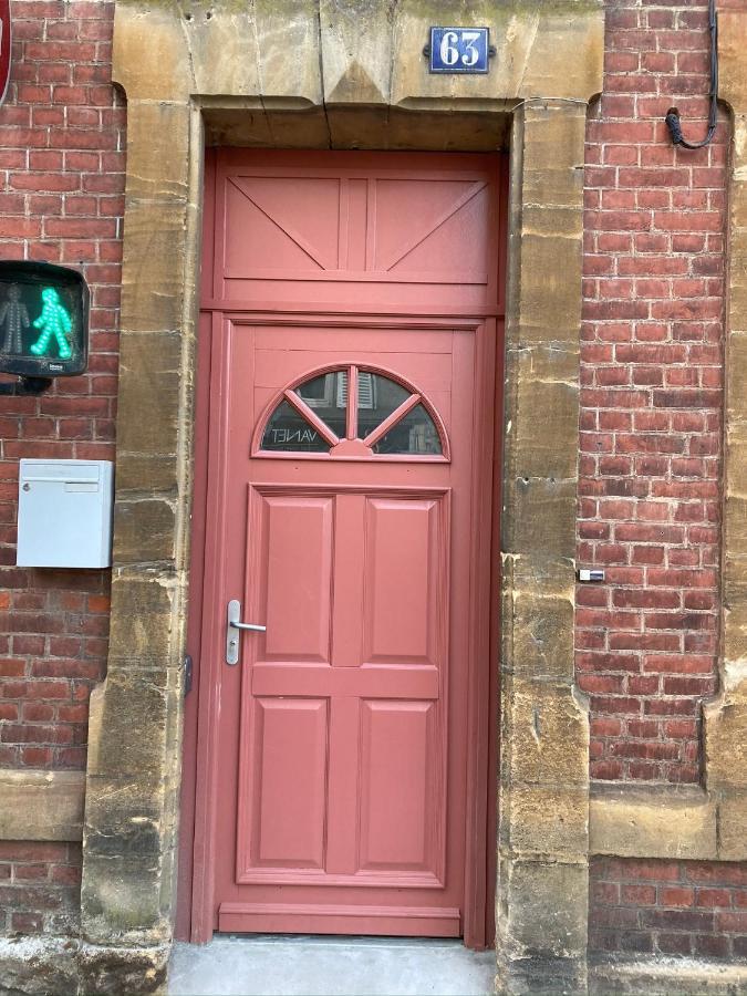 Suite Charles - Vue Musee Rimbaud Charleville-Mézières エクステリア 写真